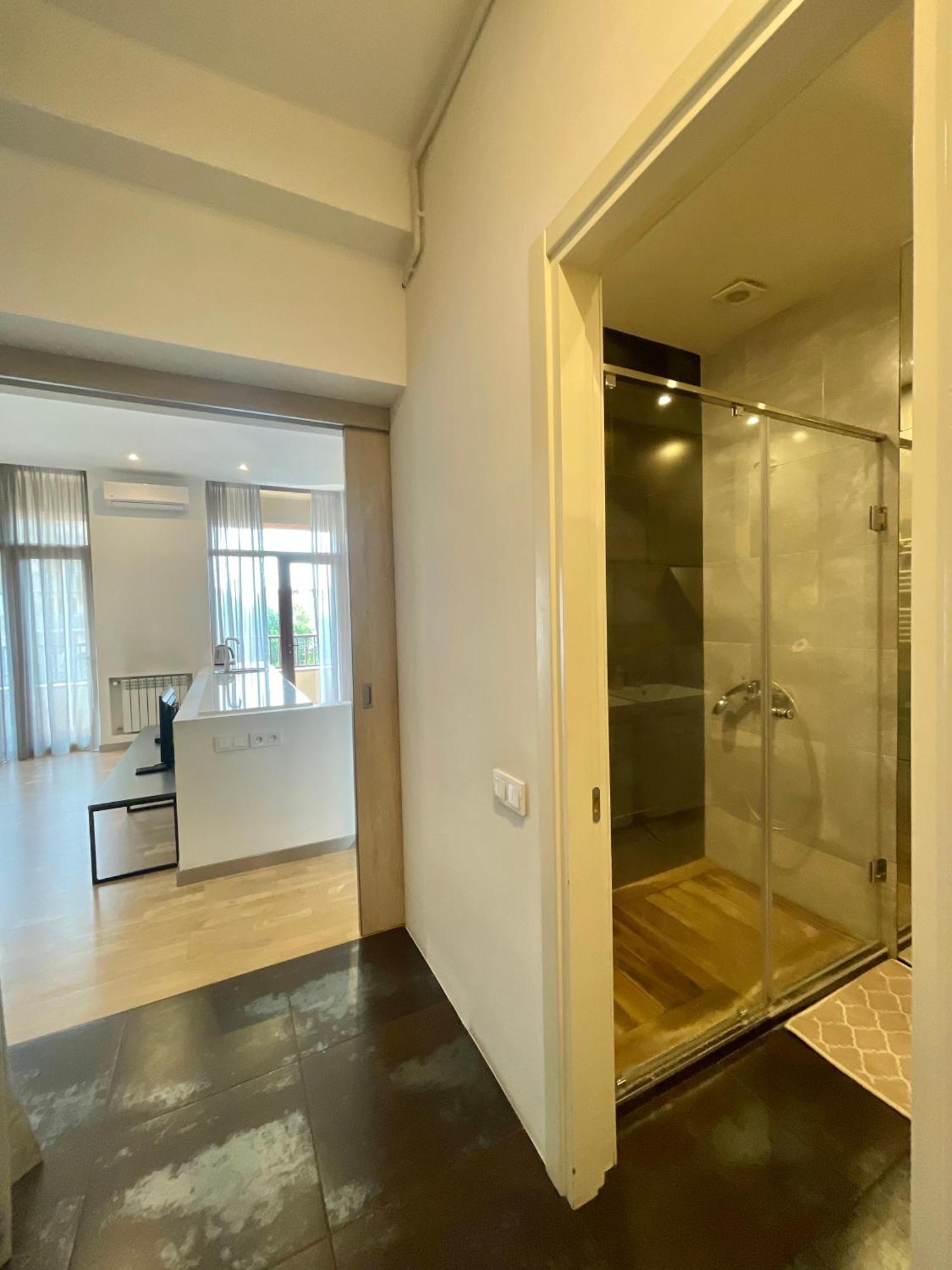 Metro Apartment Yerevan Exterior photo