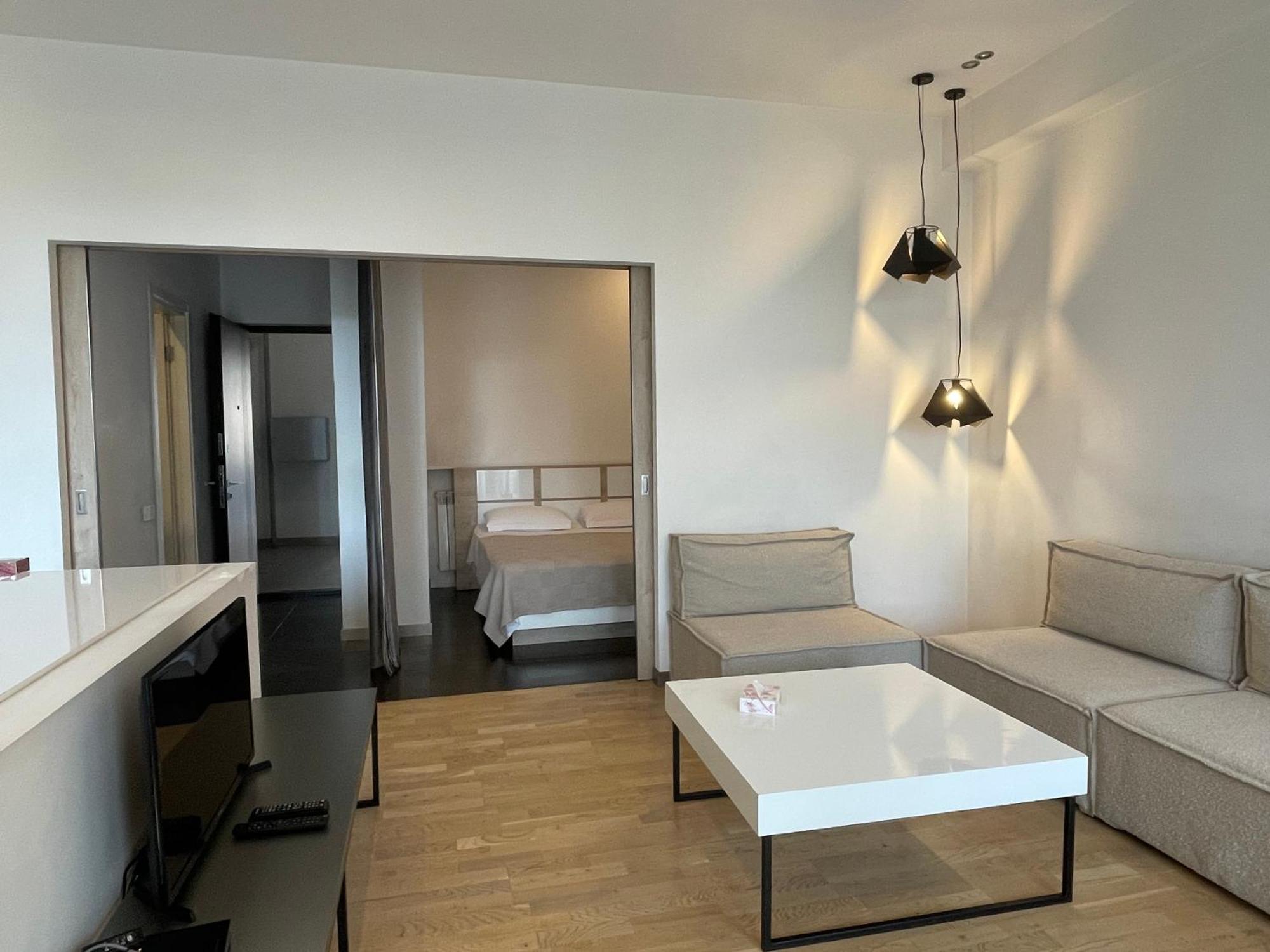 Metro Apartment Yerevan Exterior photo