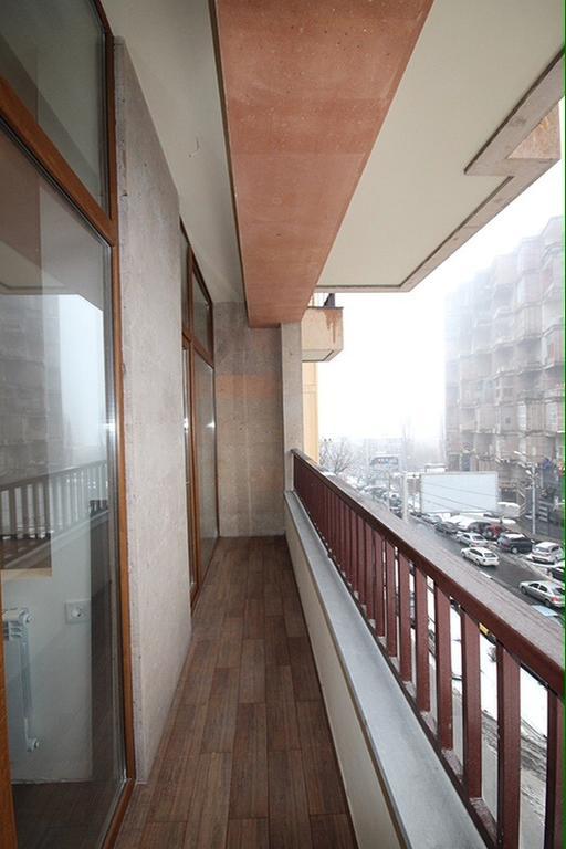 Metro Apartment Yerevan Exterior photo